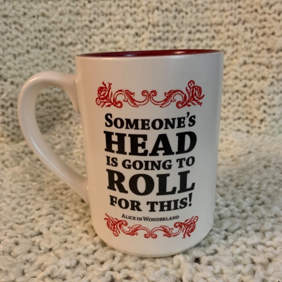 Disney Alice in Wonderland mug. - Picture 2 of 4